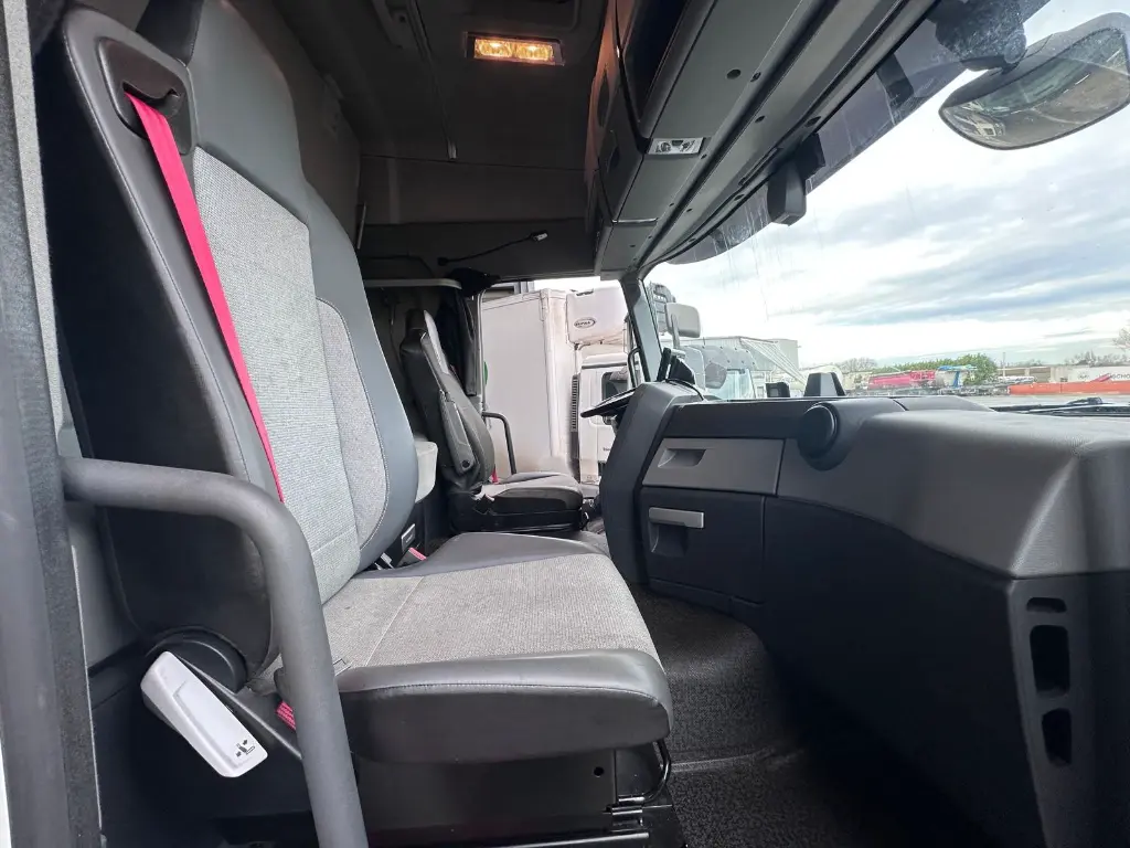 WhatsApp Image 2025-12-16 at 16.25.57 (1).webp