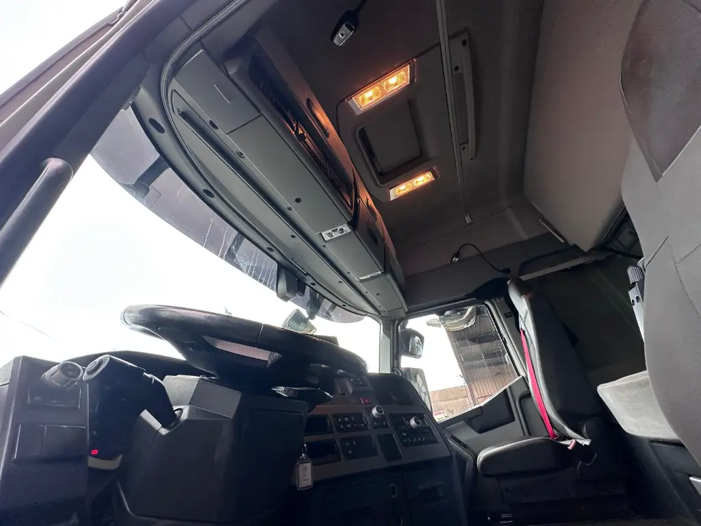 WhatsApp Image 2025-12-16 at 16.25.58 (4).webp