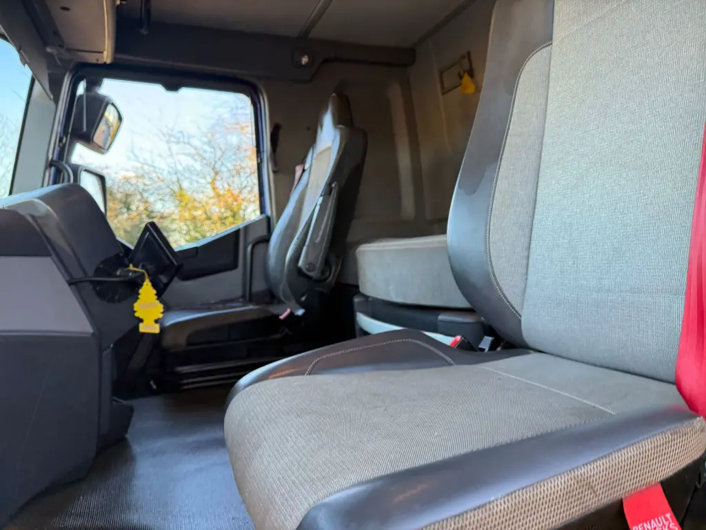 WhatsApp Image 2026-01-07 at 15.29.38.webp