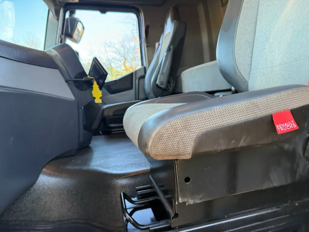 WhatsApp Image 2026-01-07 at 15.29.40 (2).webp