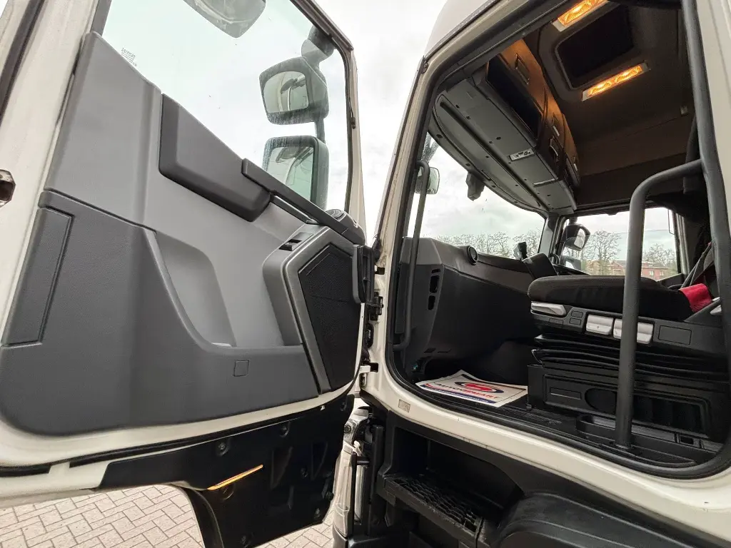 WhatsApp Image 2026-01-15 at 10.18.44 (2).webp