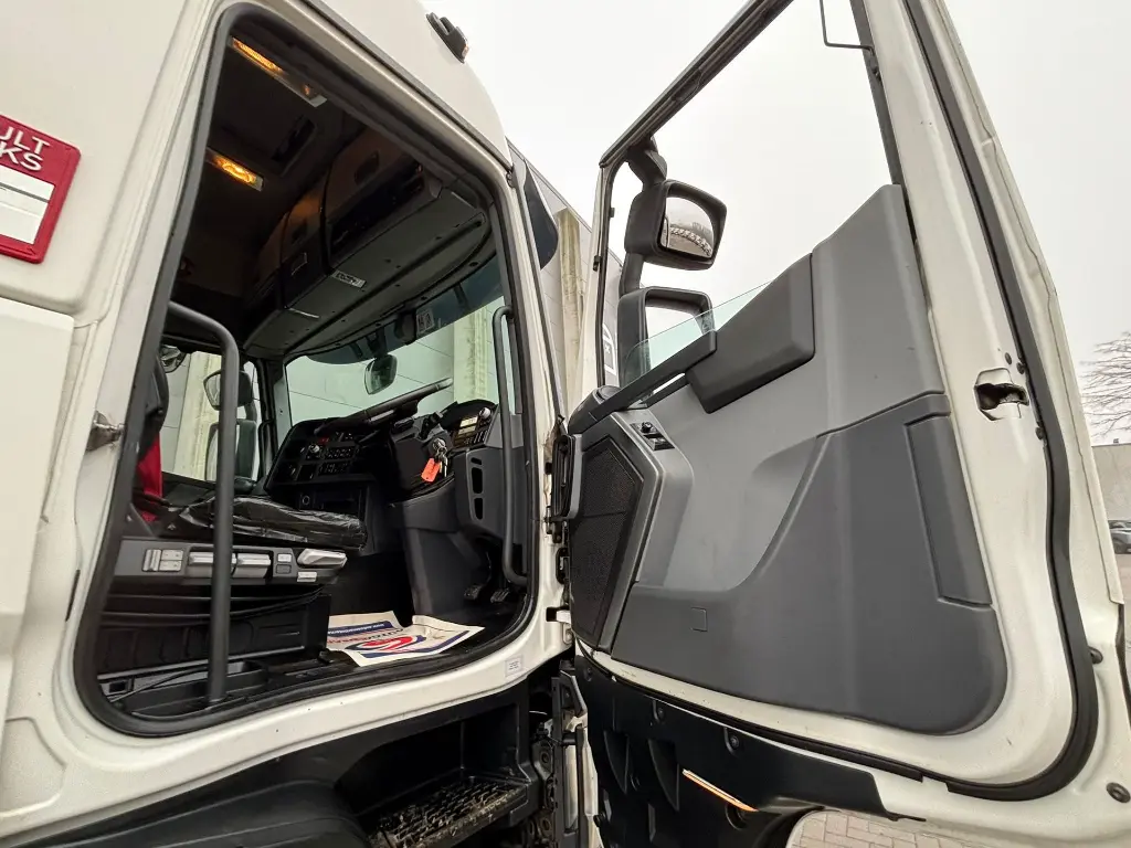 WhatsApp Image 2026-01-28 at 13.09.47 (4).webp