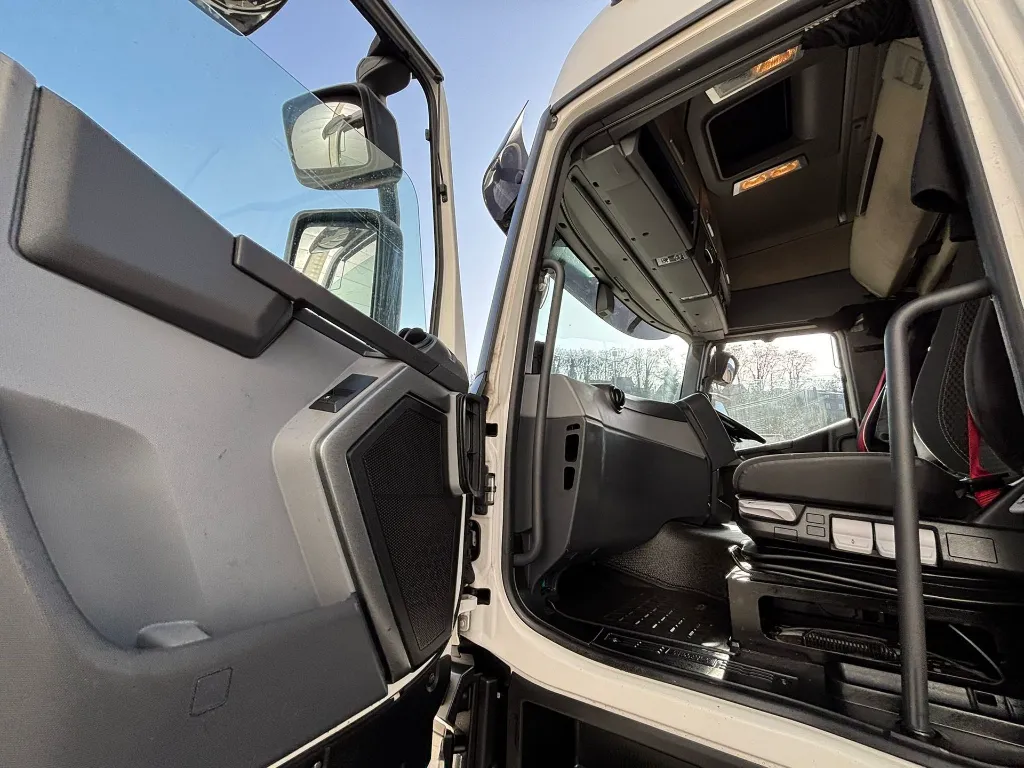 WhatsApp Image 2026-02-26 at 10.52.16 (3).webp