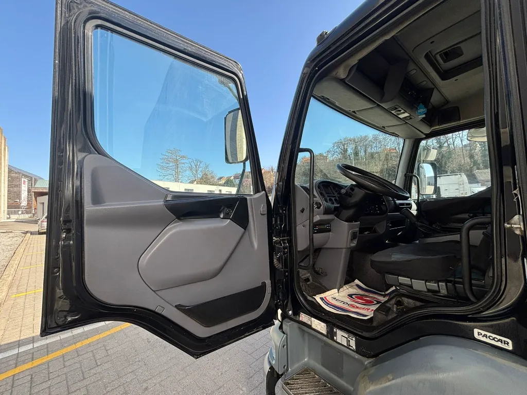 WhatsApp Image 2026-03-05 at 14.00.18 (3).webp