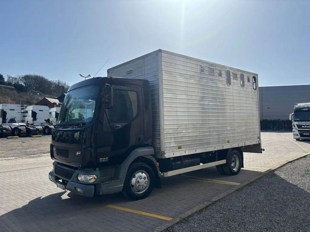 WhatsApp Image 2026-03-05 at 14.00.16.webp