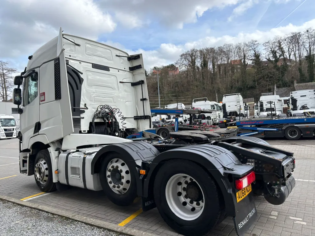 WhatsApp Image 2026-03-12 at 13.54.41 (1).webp