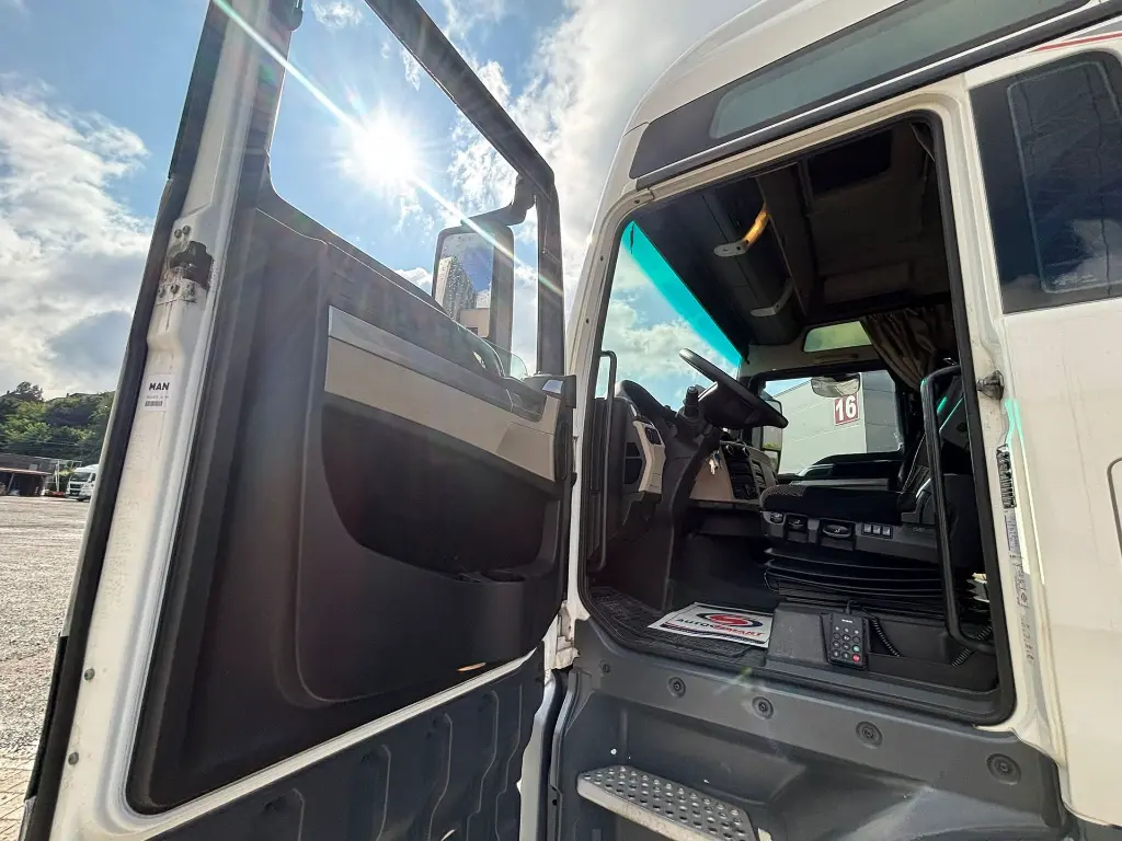 WhatsApp Image 2025-07-08 at 09.56.44 (1).webp