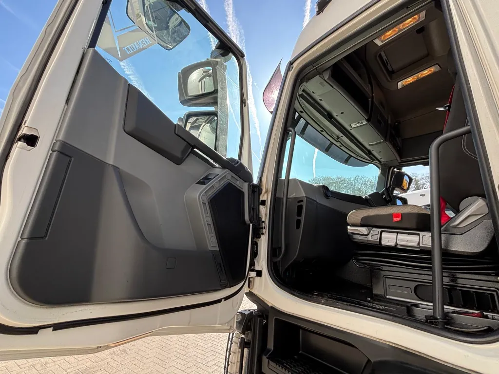 WhatsApp Image 2026-04-24 at 10.53.56.webp