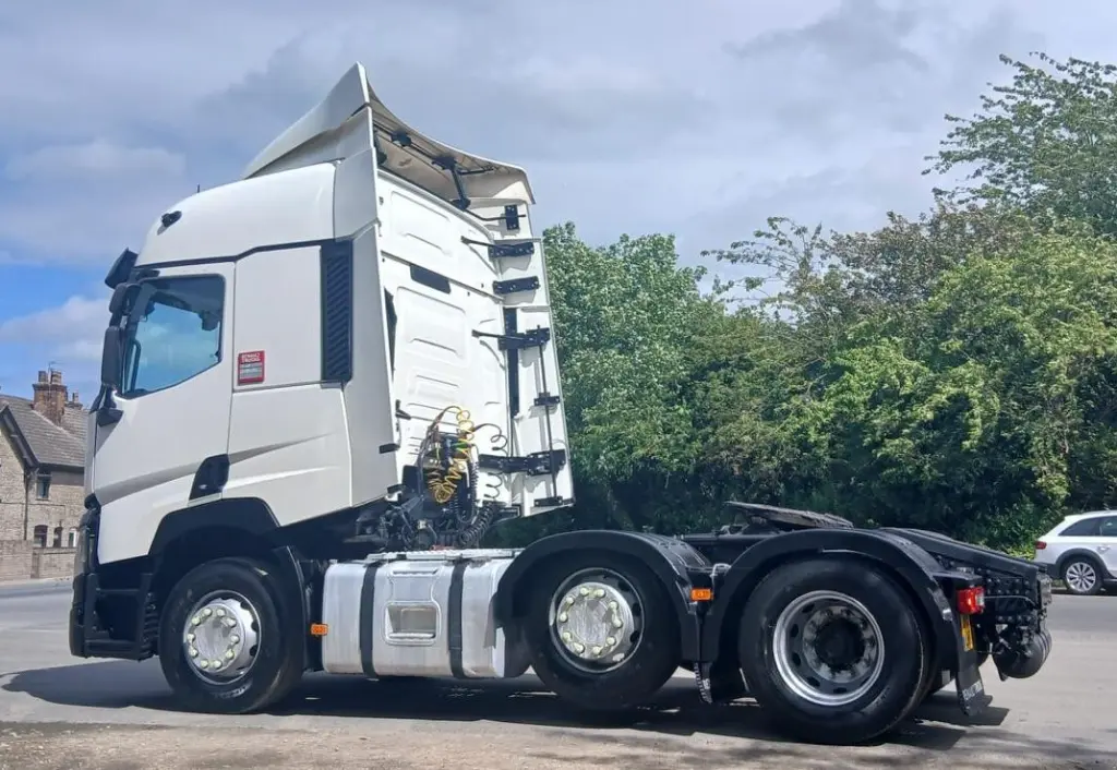 WhatsApp Image 2025-08-22 at 10.13.59 (2).webp