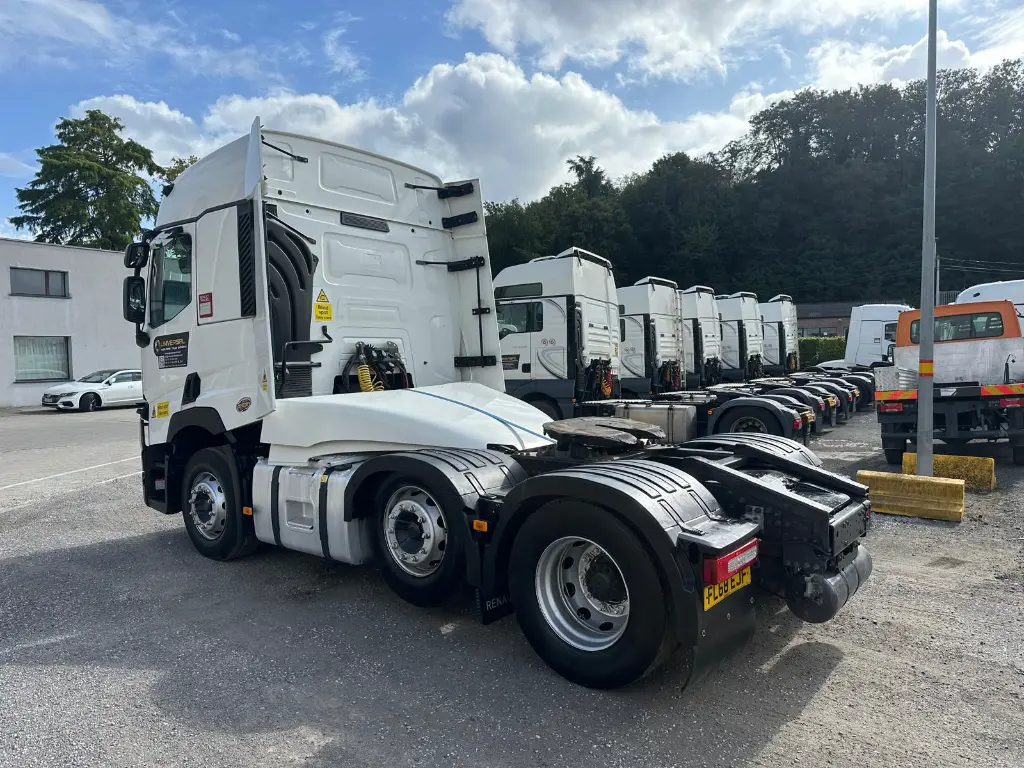 WhatsApp Image 2025-09-11 at 11.44.25 (3).webp