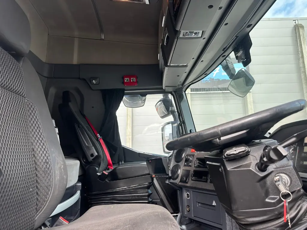 WhatsApp Image 2025-09-11 at 11.44.24 (1).webp