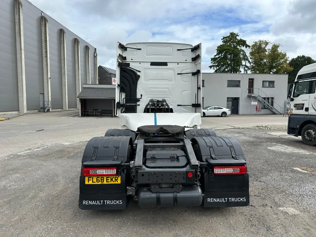 WhatsApp Image 2025-09-11 at 12.16.26 (4).webp