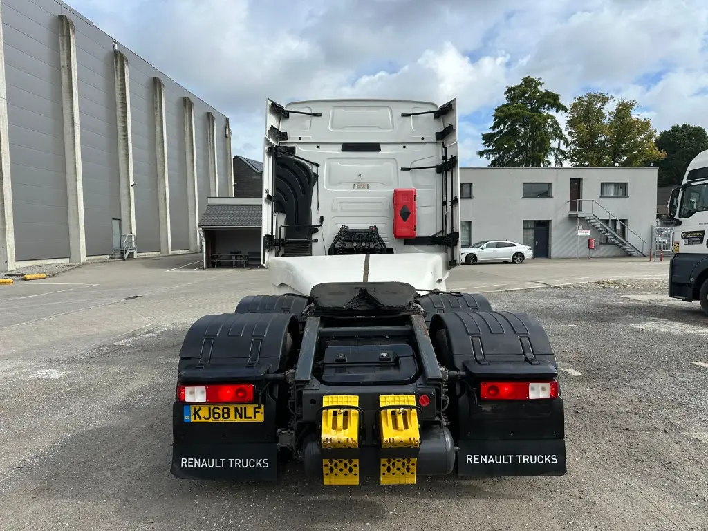 WhatsApp Image 2025-09-11 at 11.59.53 (2).webp