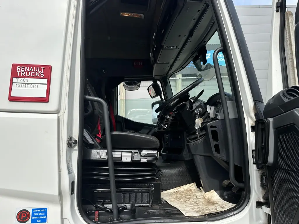 WhatsApp Image 2025-09-11 at 11.59.52 (1).webp