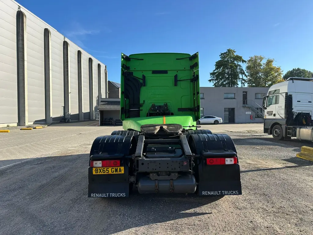 WhatsApp Image 2025-09-19 at 10.15.30 (3).webp