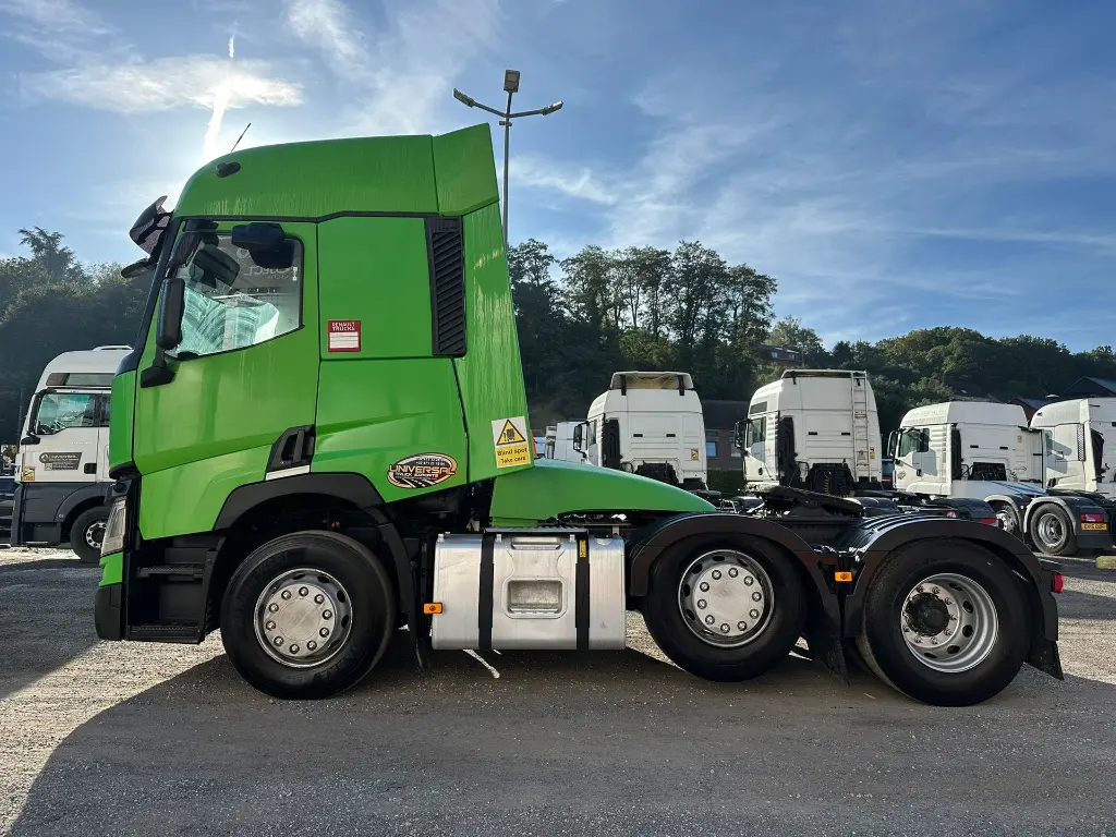 WhatsApp Image 2025-09-19 at 10.15.30 (1).webp