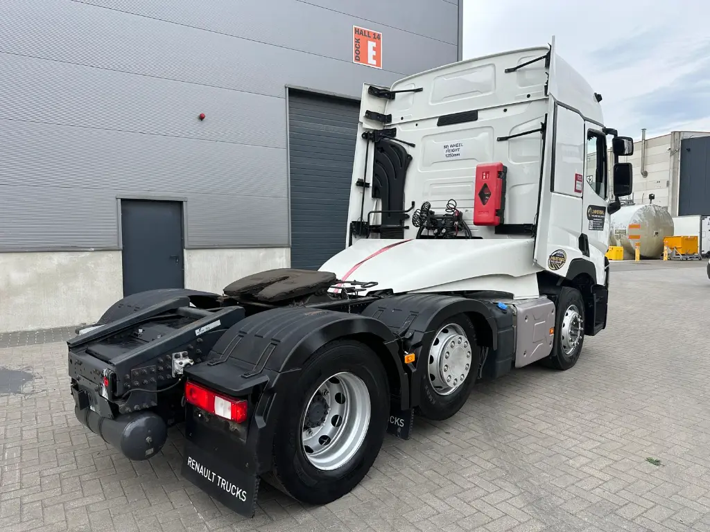 WhatsApp Image 2025-09-24 at 12.13.01 (2).webp