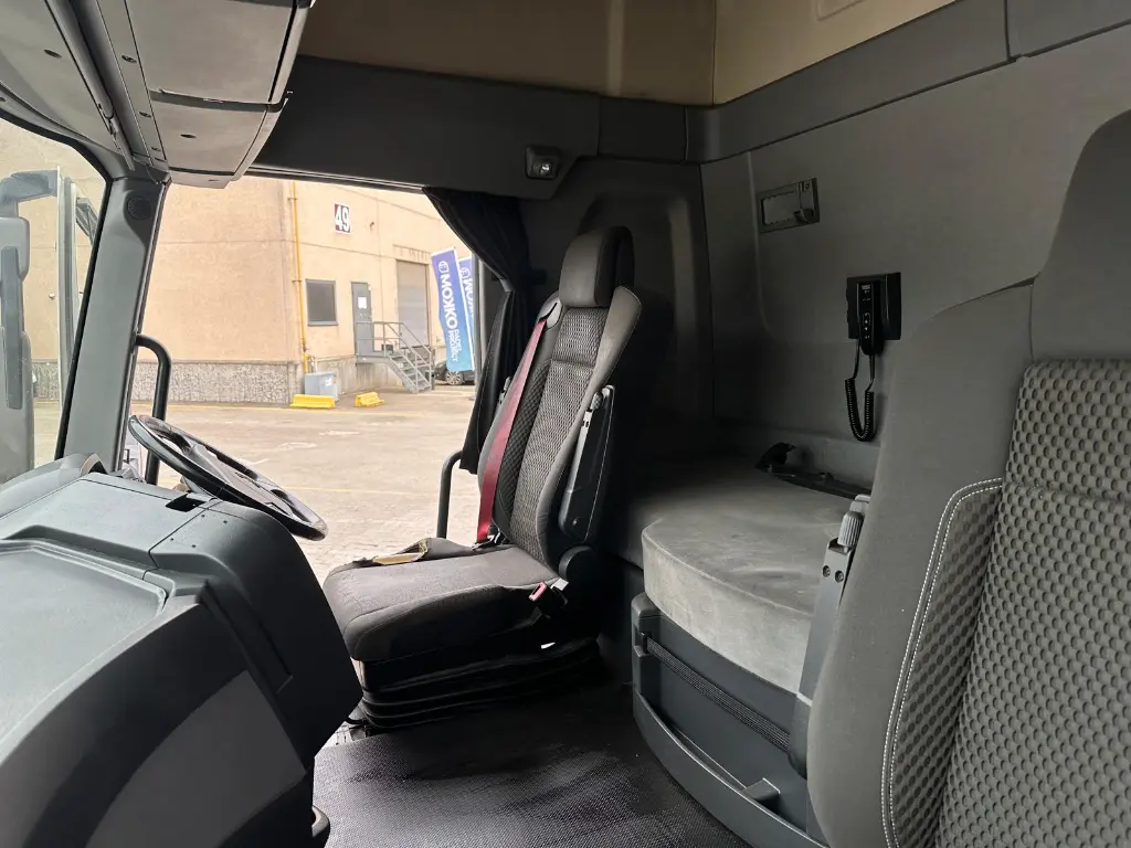 WhatsApp Image 2025-09-24 at 12.13.01 (5).webp