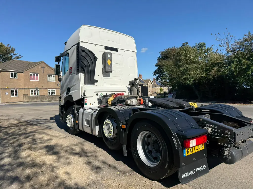 WhatsApp Image 2025-09-22 at 15.44.56 (1).webp