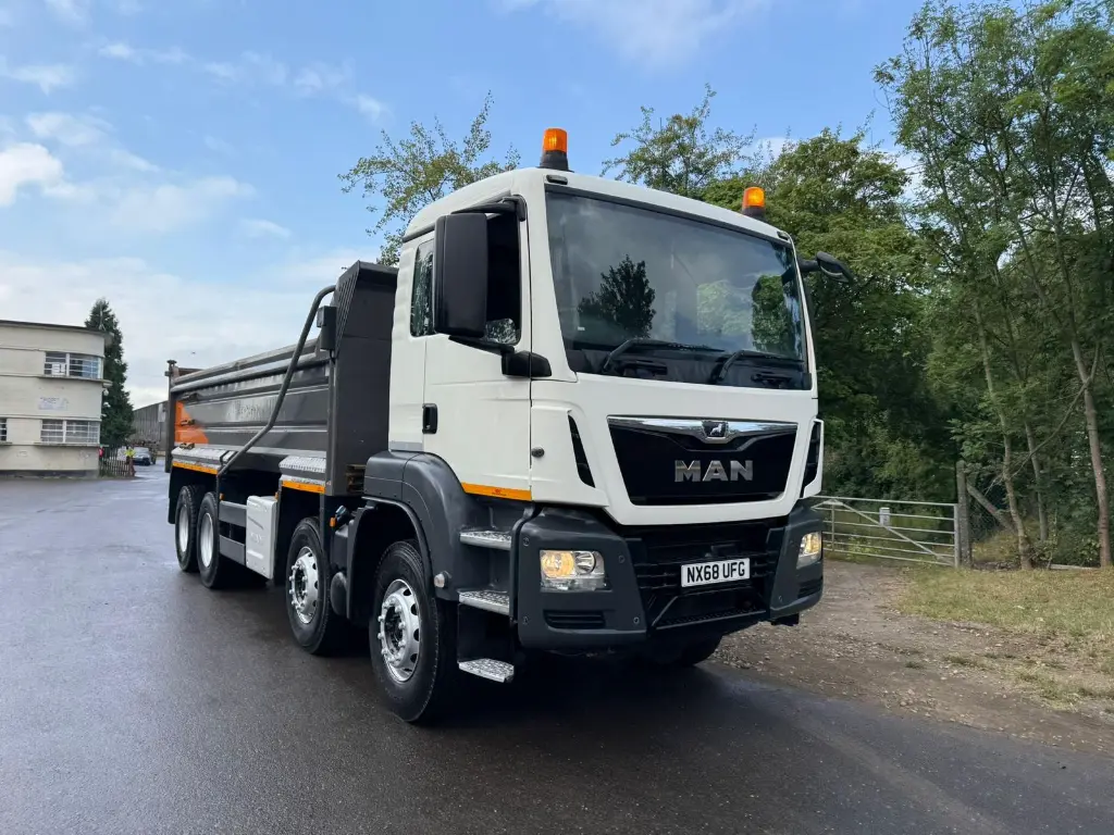 WhatsApp Image 2025-09-29 at 10.04.38 (3).webp