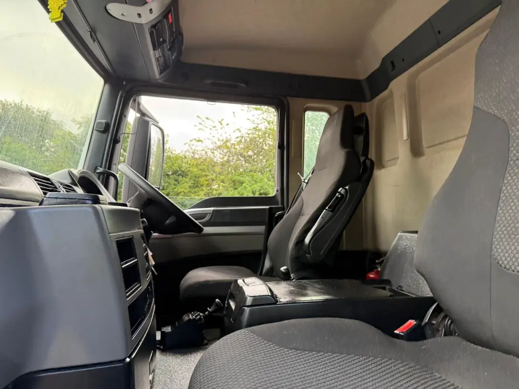 WhatsApp Image 2025-09-29 at 10.04.49 (1).webp