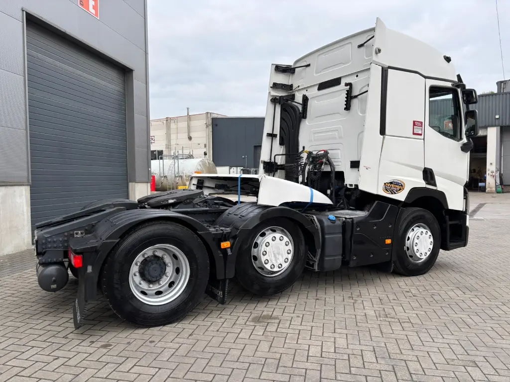 WhatsApp Image 2025-10-17 at 09.48.59 (3).webp