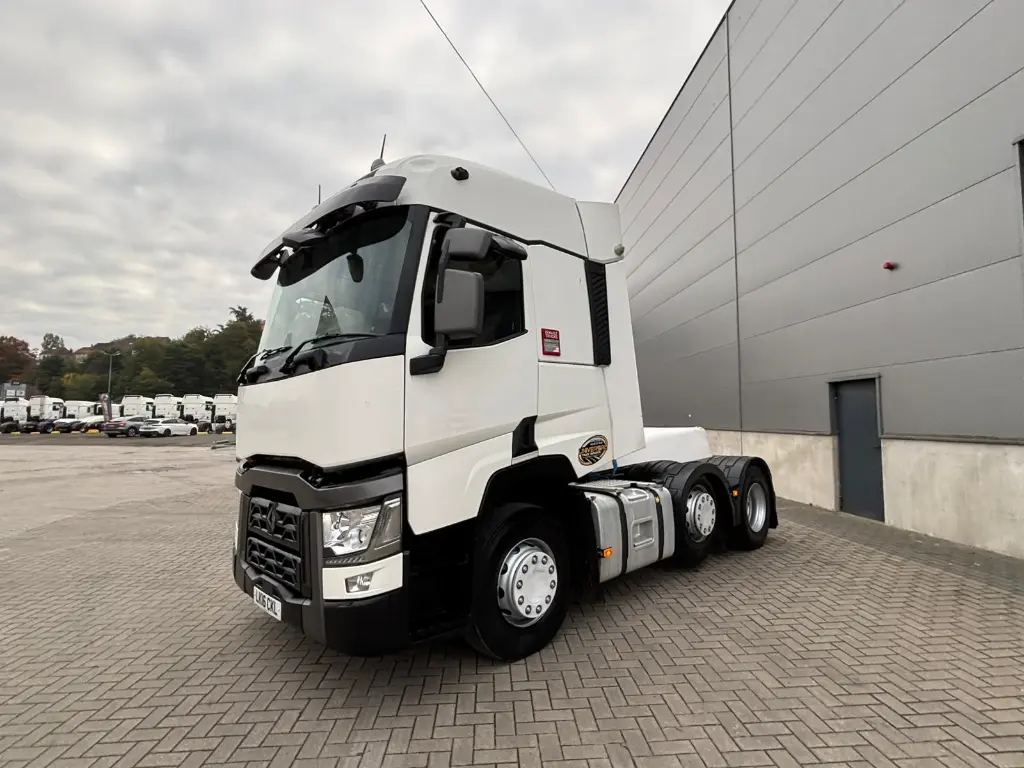 WhatsApp Image 2025-10-17 at 09.48.58 (1).webp