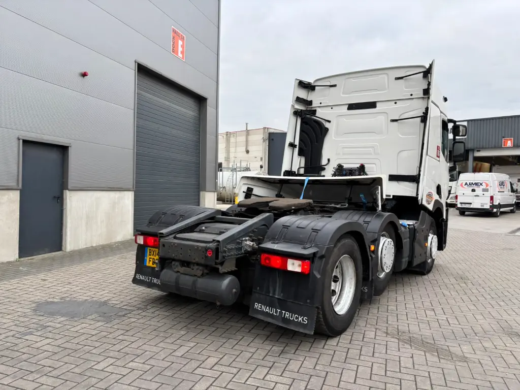 WhatsApp Image 2025-10-17 at 09.25.56 (3).webp