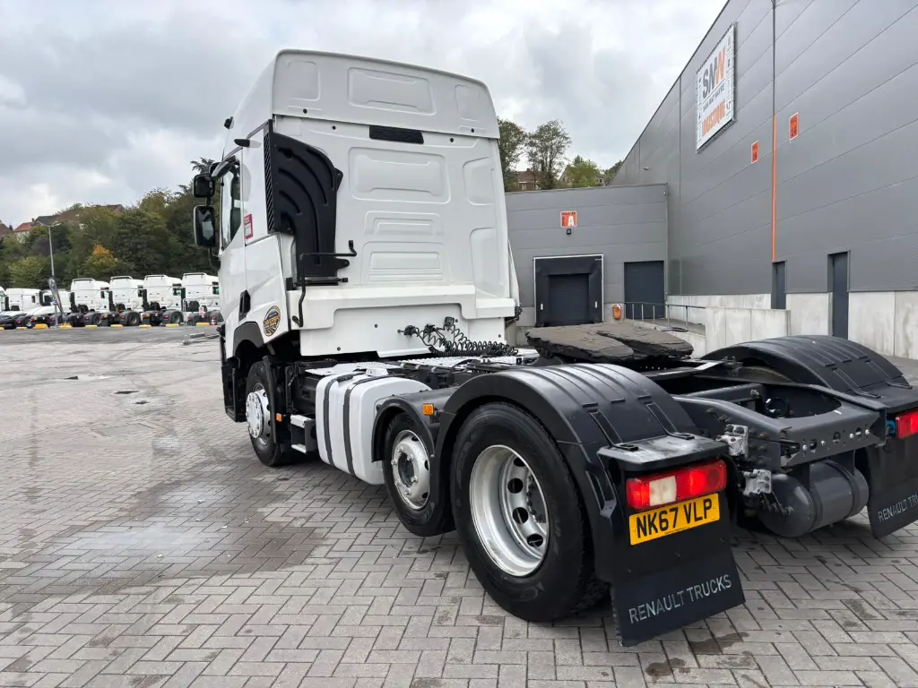 WhatsApp Image 2025-10-22 at 12.58.07 (5).webp