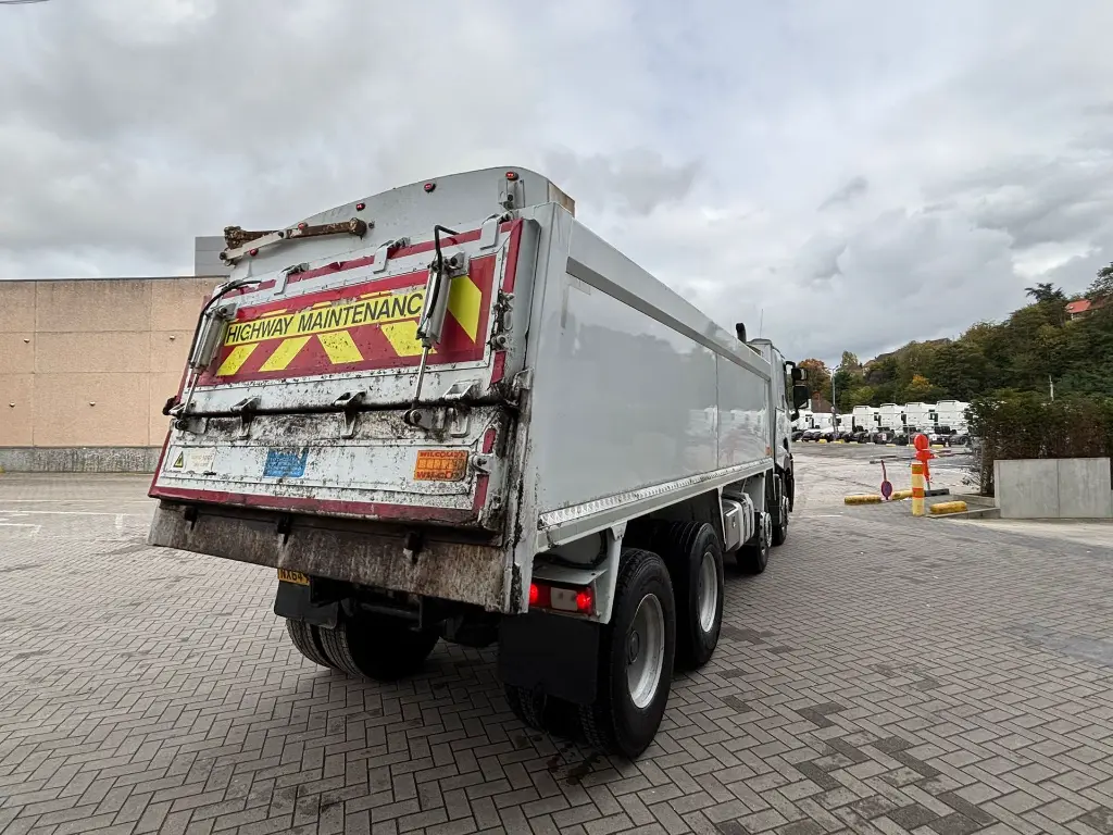 WhatsApp Image 2025-10-22 at 13.38.00 (1).webp