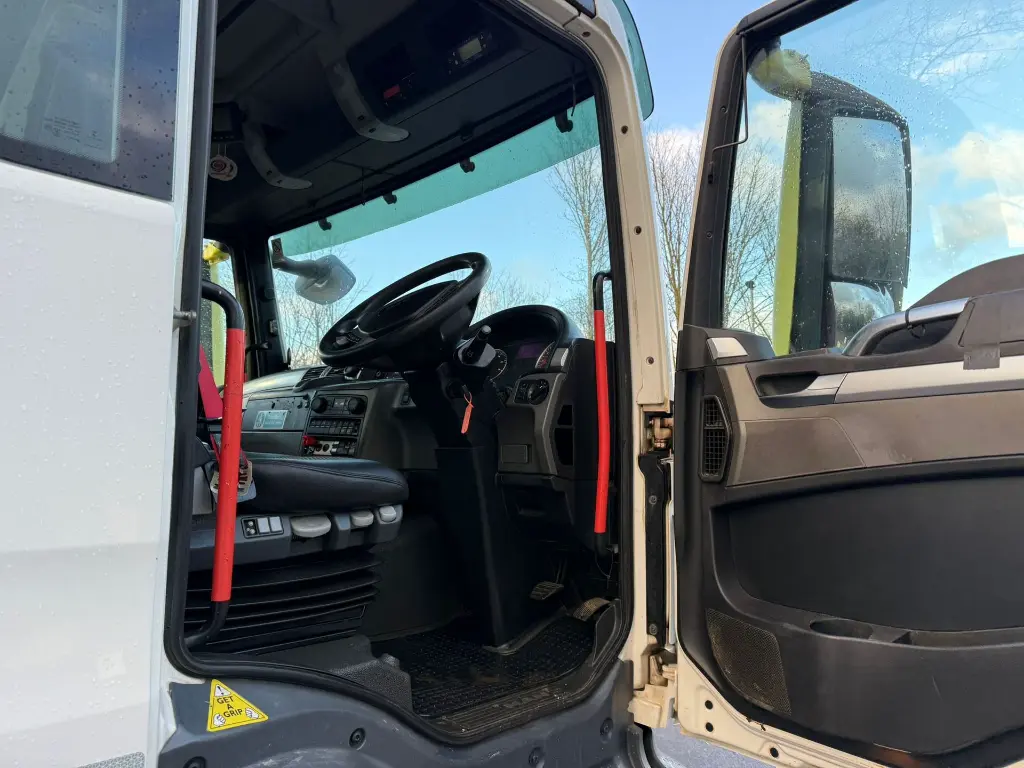 WhatsApp Image 2025-11-25 at 13.15.12.webp