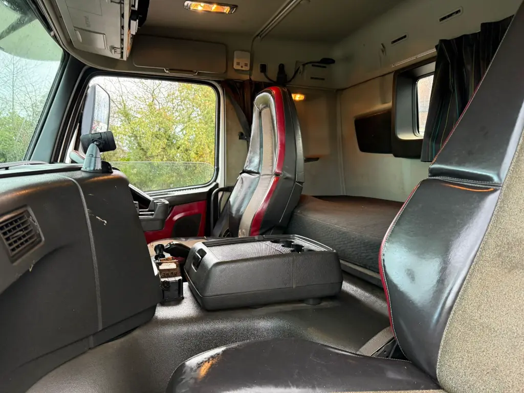 WhatsApp Image 2025-12-09 at 10.35.37.webp