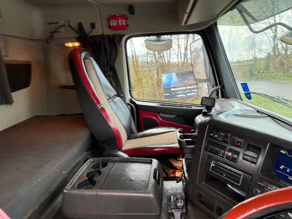 WhatsApp Image 2025-12-09 at 10.35.31 (2).webp