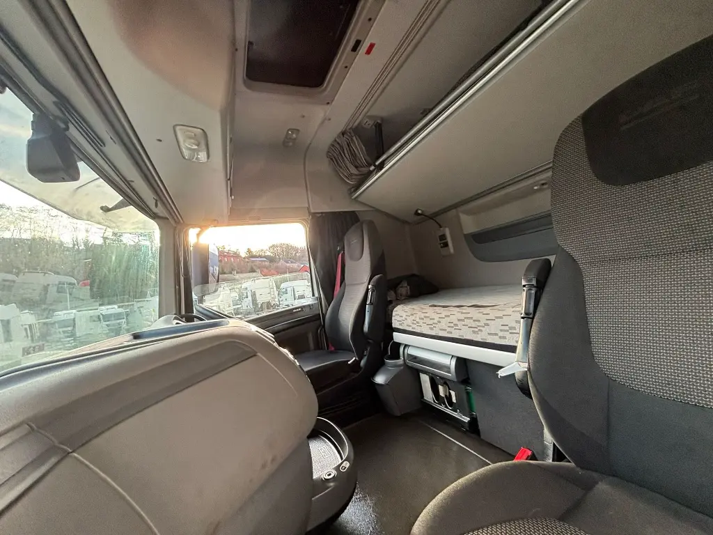 WhatsApp Image 2025-12-18 at 10.33.55 (2).webp