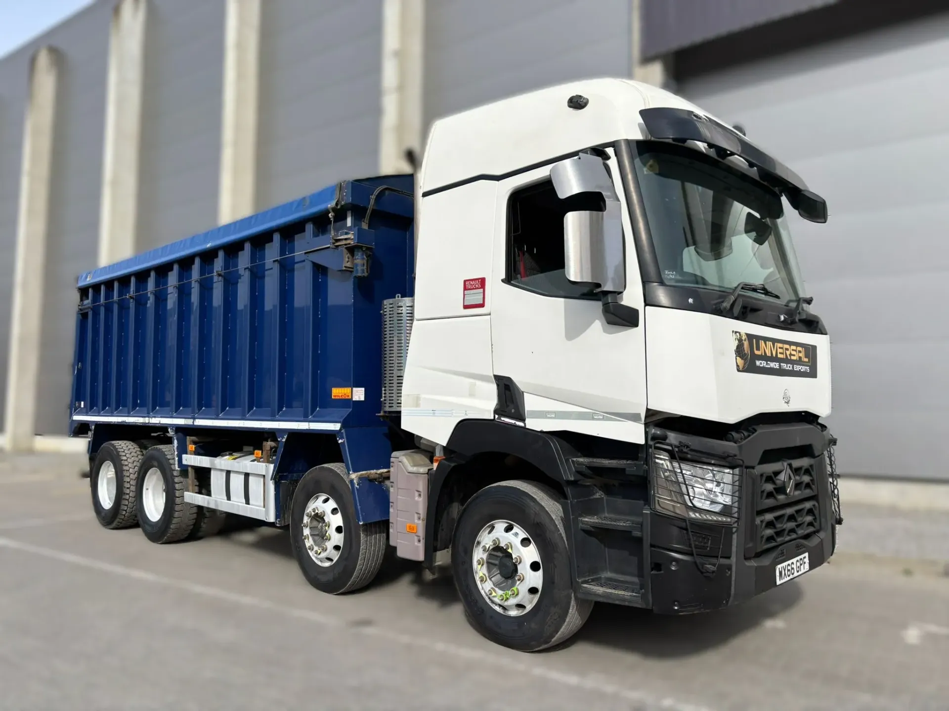 Renault C 430 8x4 (Bulk Tipper) - RHD (GPF)