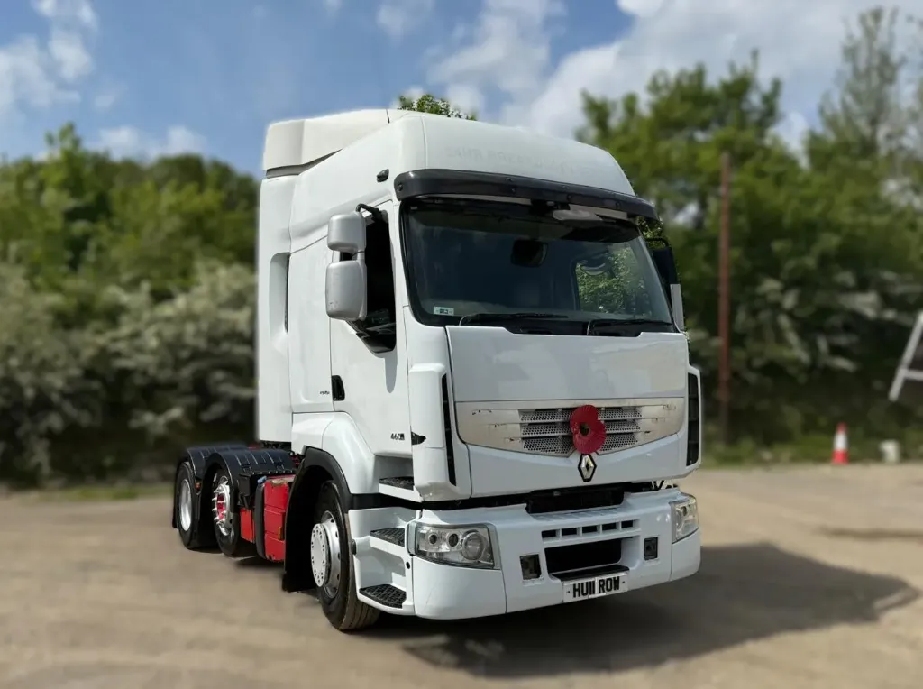 Renault Premium 460 DXi 6x2 - RHD (ROW)
