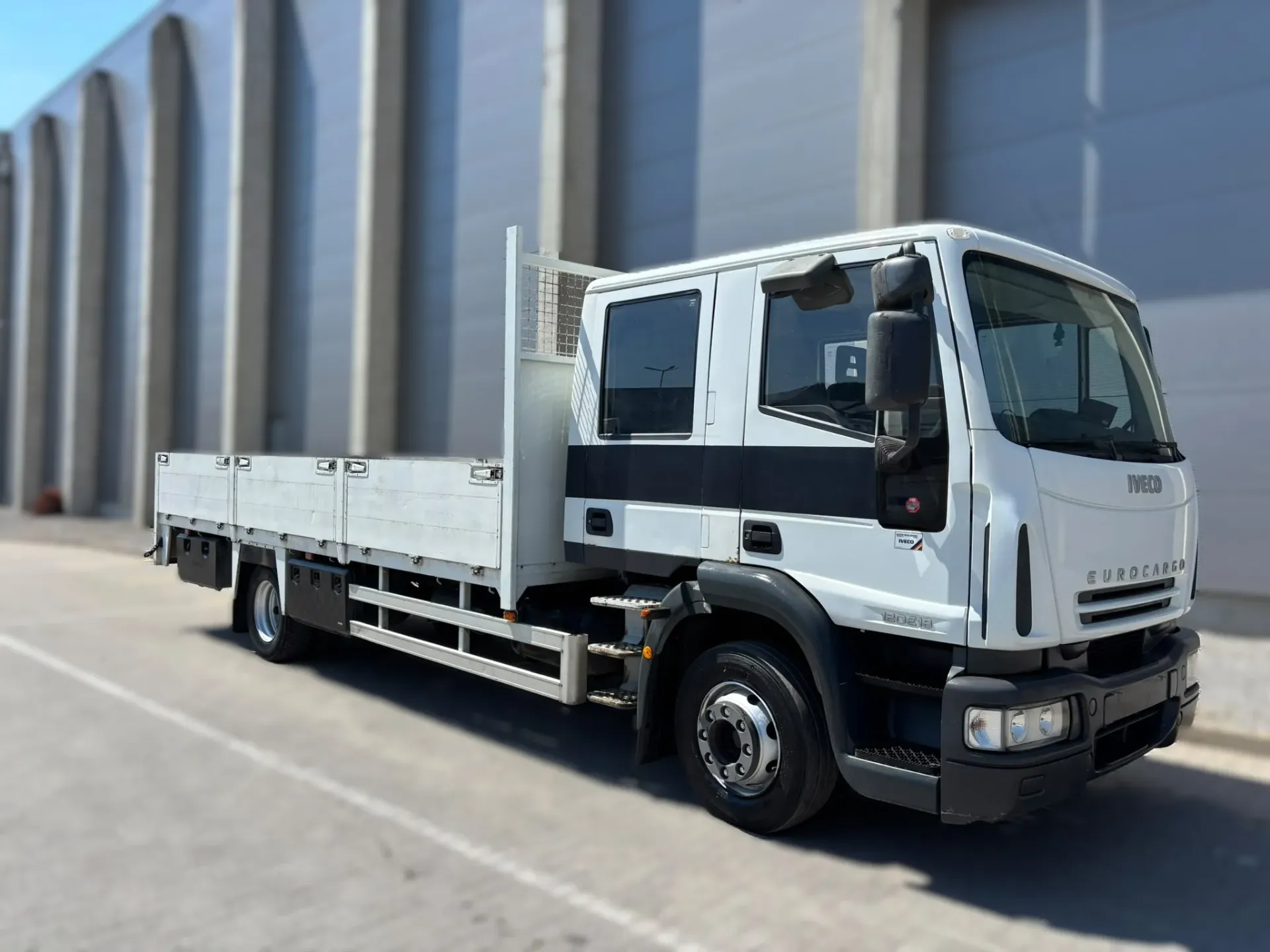 IVECO EuroCargo 120 E18 (Double Cab) - LHD (BV2)