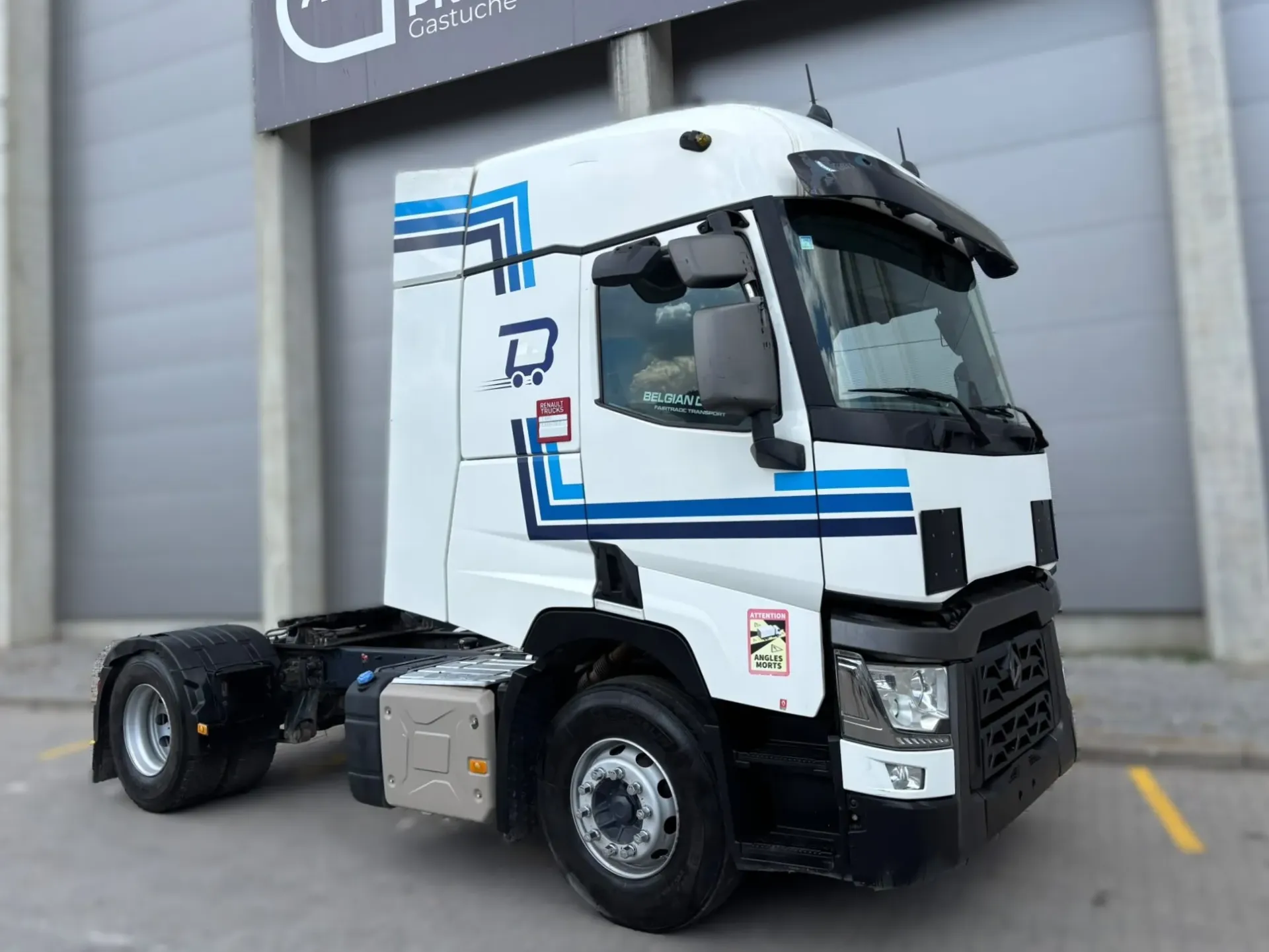 Renault T 460 4x2 - LHD (369)