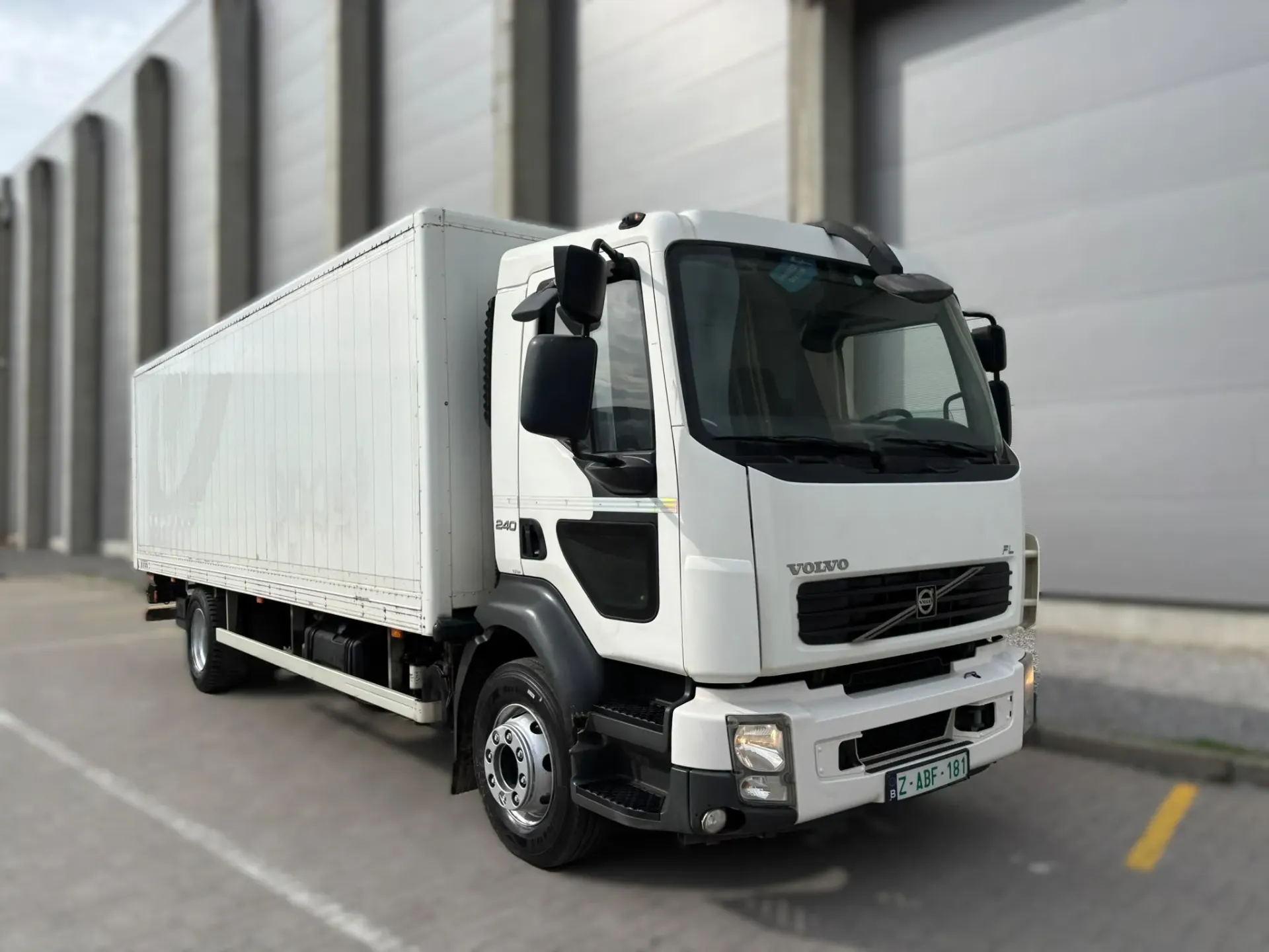 Volvo FL 240 4x2 (FLB3C) - LHD (AU1)