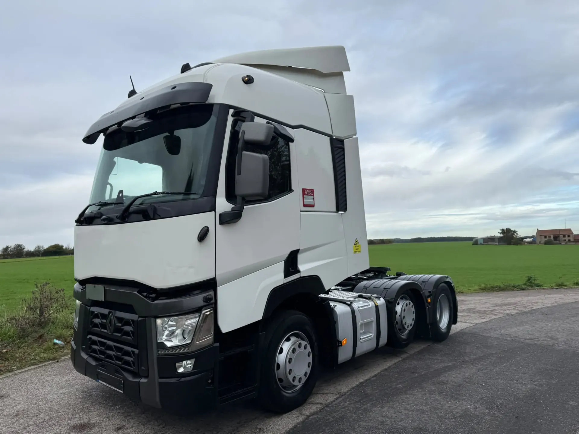 Renault T 480 6x2 - RHD (OMZ)